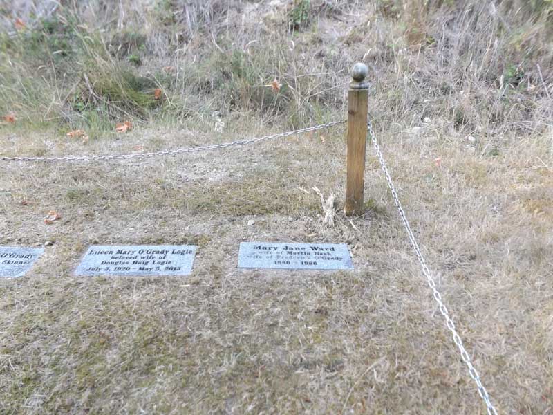 image of gravestone