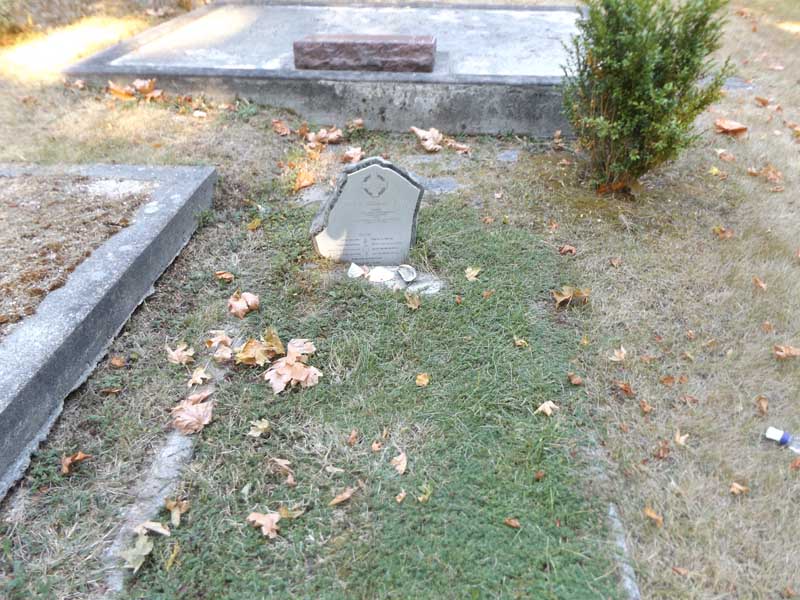 image of gravestone