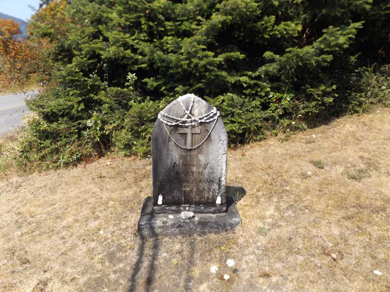 image of gravestone