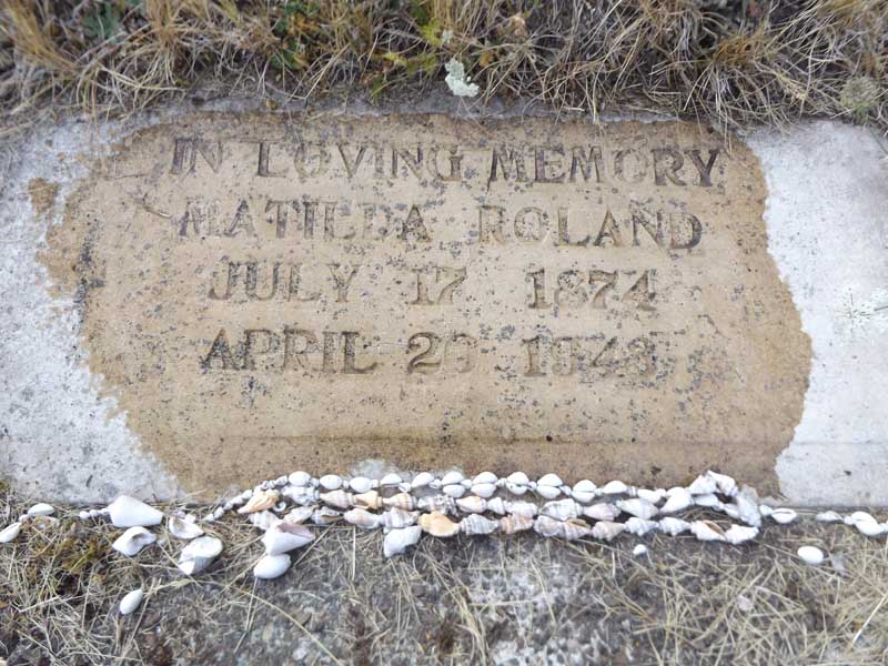 image of gravestone