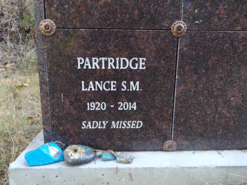image of gravestone