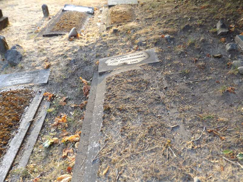 image of gravestone